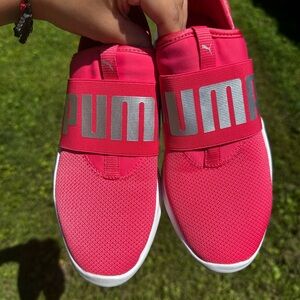 Puma Kids Sneakers in Pink and White